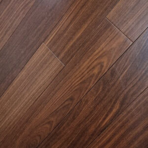 Дошка масивна лакована Ормозія